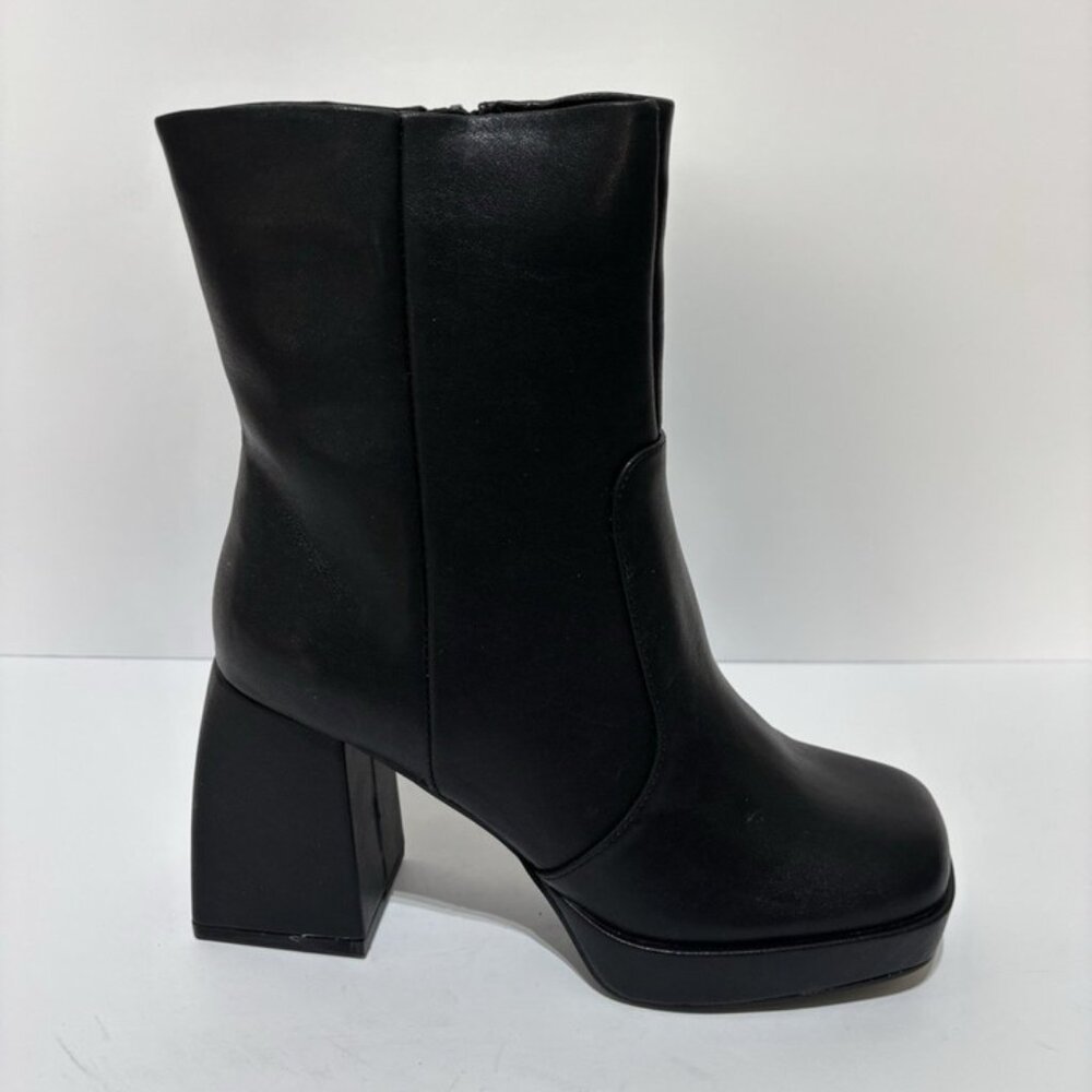 Dolce Vita Women’s Bastille, Black Leather Boots, Size 7 M